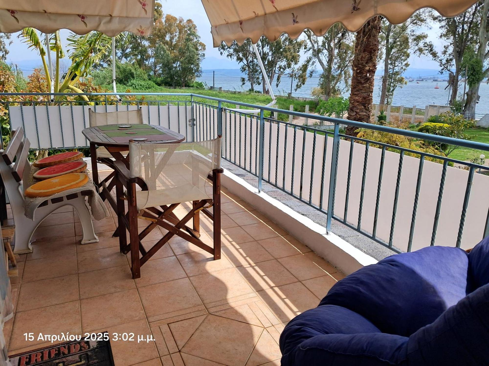 Top Floor On Villa, 3' From Center, By The Sea! Host Is Efi Kwsta Préveza Kültér fotó